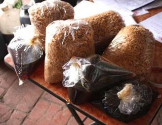 Tai hại khôn lường khi ăn hành phi kém chất lượng